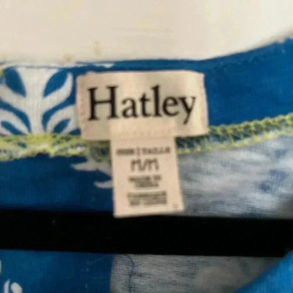 Hatley Nellie Dress with fleur de lis pattern size M - Picture 2 of 9